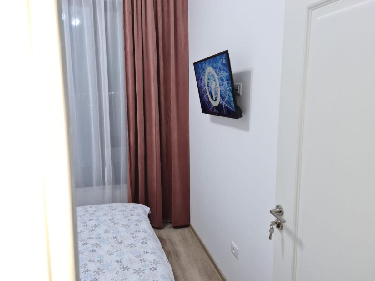 Apartament Lucian Apartment Ramnicu Valcea Exterior photo