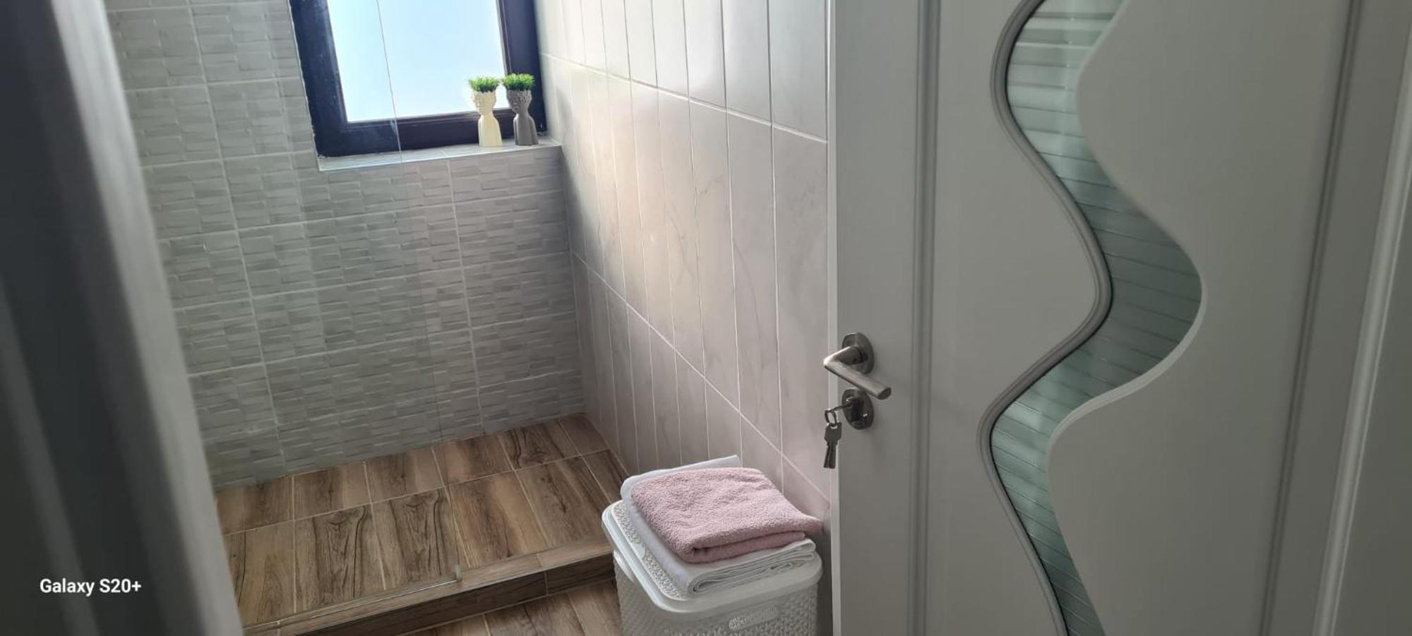 Apartament Lucian Apartment Ramnicu Valcea Exterior photo